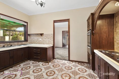 Property photo of 17 Nottingham Crescent Chipping Norton NSW 2170