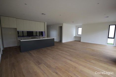 Property photo of 48 Ellsworth Crescent Camberwell VIC 3124