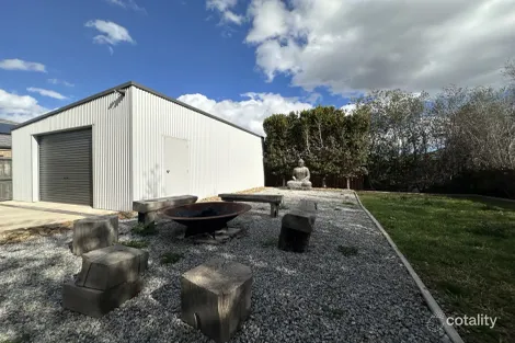 Property photo of 2 Dion Place Harkness VIC 3337