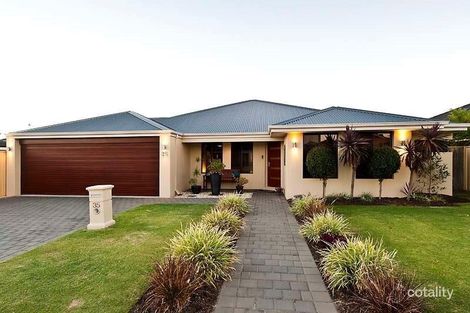 Property photo of 35 Kentucky Boulevard Hocking WA 6065