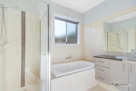 Property photo of 12 Parris Avenue Harkness VIC 3337