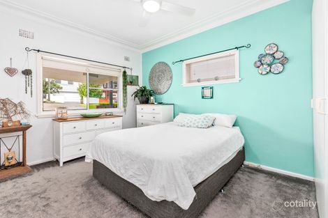 Property photo of 41 Curl Curl Parade Curl Curl NSW 2096