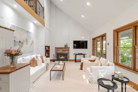 Property photo of 17 Green Street Pleasure Point NSW 2172
