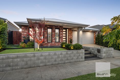 Property photo of 21 Wenlyan Drive Greenvale VIC 3059