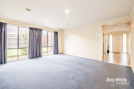 Property photo of 31 Jagger Circuit Cranbourne East VIC 3977