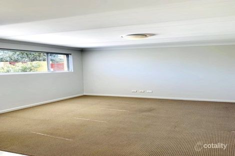 Property photo of 35 Roundhouse Parade Jindalee WA 6036