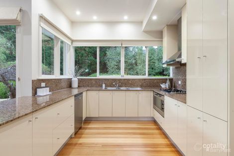 Property photo of 6 Warner Court Donvale VIC 3111