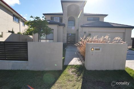 Property photo of 15 Valetta Crescent Varsity Lakes QLD 4227