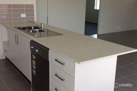 Property photo of 2/4 Abbey Street Cranley QLD 4350