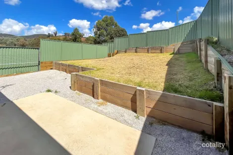 Property photo of 8A Xavier Court Mudgee NSW 2850
