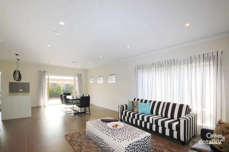 Property photo of 15 Crompton Drive St Clair SA 5011