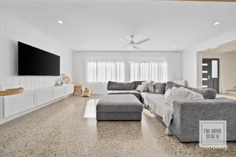 Property photo of 24 Hunter Street McGraths Hill NSW 2756