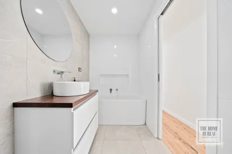 Property photo of 24 Hunter Street McGraths Hill NSW 2756