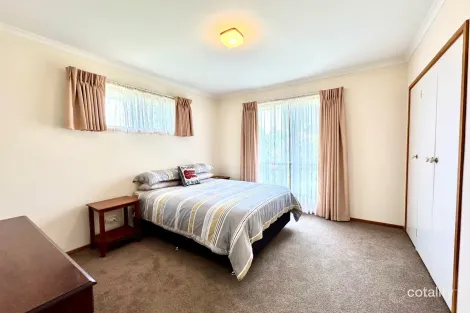 Property photo of 97 Boundary Road Mortlake VIC 3272