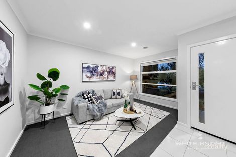 Property photo of 48 Royale Drive Fraser Rise VIC 3336