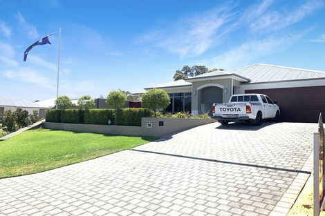 Property photo of 14 Karangi Circle Byford WA 6122