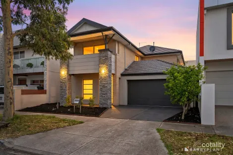 5 Swan St, Caroline Springs, VIC 3023