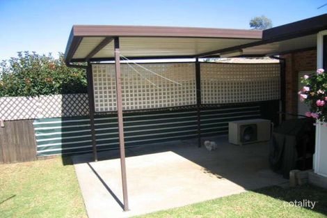 Property photo of 9 Arnold Avenue Green Valley NSW 2168