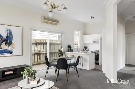 Property photo of 2 Exhibition Street McKinnon VIC 3204