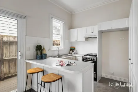 Property photo of 2 Exhibition Street McKinnon VIC 3204