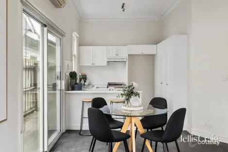Property photo of 2 Exhibition Street McKinnon VIC 3204