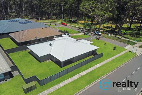 Property photo of 8 Koda Lane Wadalba NSW 2259