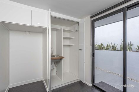 Property photo of 25 Eddystone Avenue Craigie WA 6025