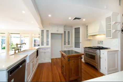 Property photo of 2 Swagman Place Werrington Downs NSW 2747