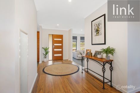 Property photo of 32 Stirling Way Thurgoona NSW 2640