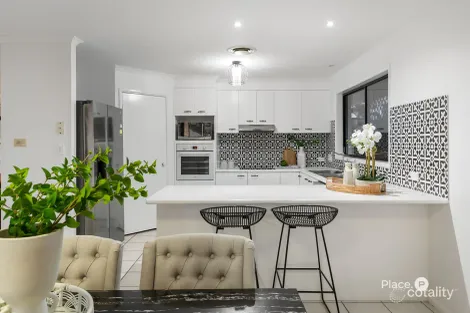 Property photo of 20 Glenwood Place Moggill QLD 4070