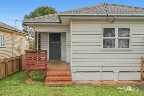 73 KING ST, WOODY POINT, QLD 4019