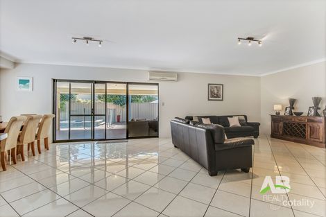 Property photo of 12 Carpenter Chase Wanneroo WA 6065