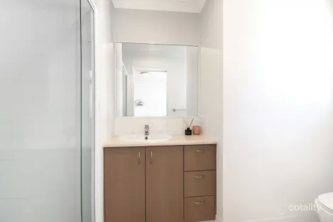 Property photo of 8/131 Muir Street Labrador QLD 4215