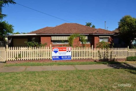 Property photo of 15 Plumpton Road Kooringal NSW 2650
