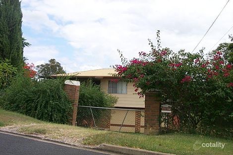 4 Goondoola St, Redbank Plains, QLD 4301