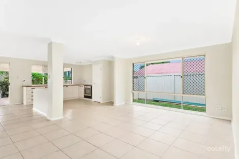 Property photo of 69 Middle Road Hillcrest QLD 4118