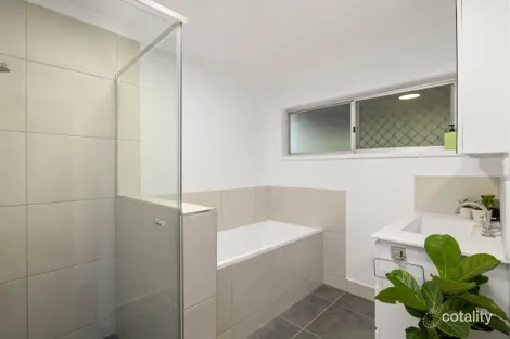 Property photo of 10 Devon Drive Bellbird Park QLD 4300