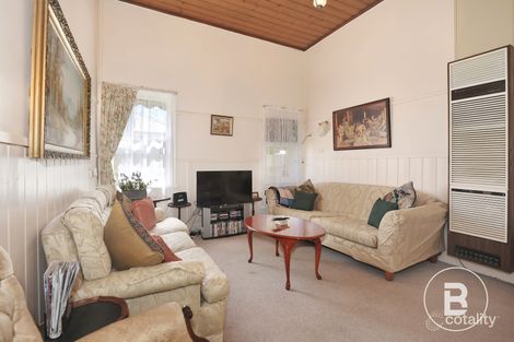 Property photo of 98 Burns Street Maryborough VIC 3465