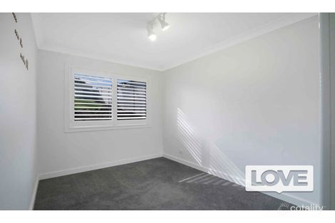 Property photo of 81 Enterprise Way Woodrising NSW 2284