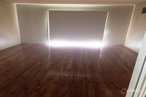 Property photo of 143 The Parkway Bradbury NSW 2560