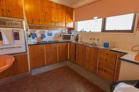 Property photo of 27 Dalabon Crescent Waramanga ACT 2611