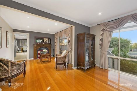 84 Quarry Hills Dr, Berwick, VIC 3806