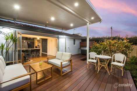 Property photo of 16 Yethonga Avenue Blue Bay NSW 2261