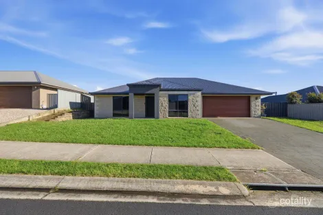 Property photo of 27 Pinehurst Drive Worrolong SA 5291
