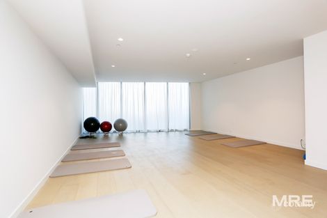 Property photo of 2408/135 A'Beckett Street Melbourne VIC 3000