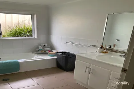 Property photo of 10 Laurel Avenue Ulladulla NSW 2539