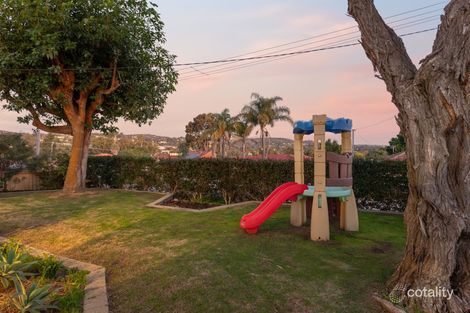 Property photo of 19 Dagmar Way Swan View WA 6056