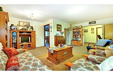 Property photo of 105 Farnham Road Bayswater VIC 3153