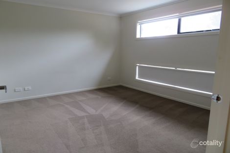 Property photo of 12 Holmewood Avenue Deer Park VIC 3023