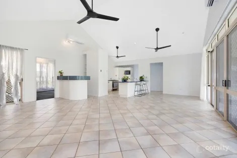 Property photo of 15 Pacific Avenue Bushland Beach QLD 4818